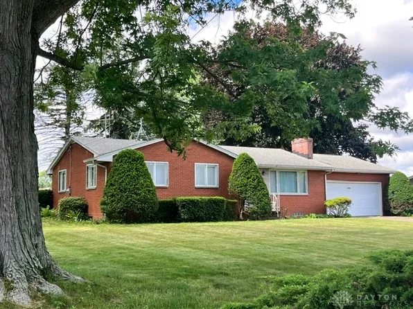 2520 Hollyview Ave NE, Canton, OH 44721