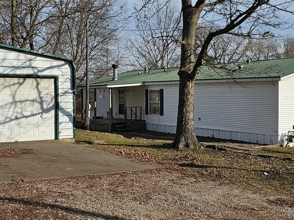 124 W Lucille Ave, Nowata, OK 74048