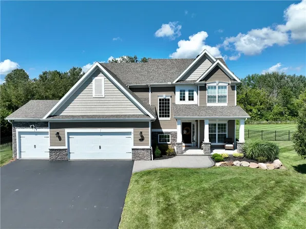 5 Blackburn Knl, Spencerport, NY 14559