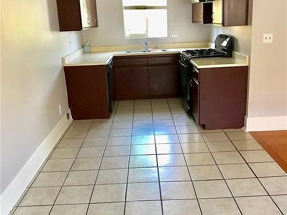 3rd image of 1814 Keeler St APT C