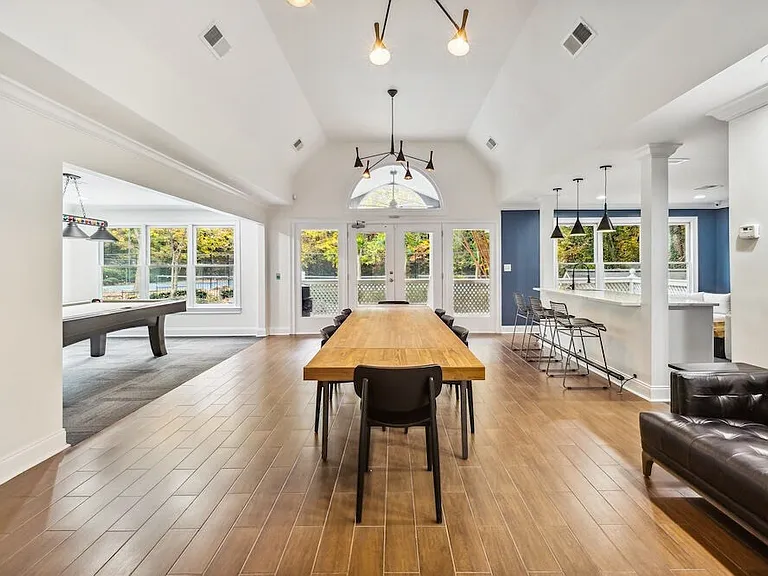 Community Kitchen and Lounge