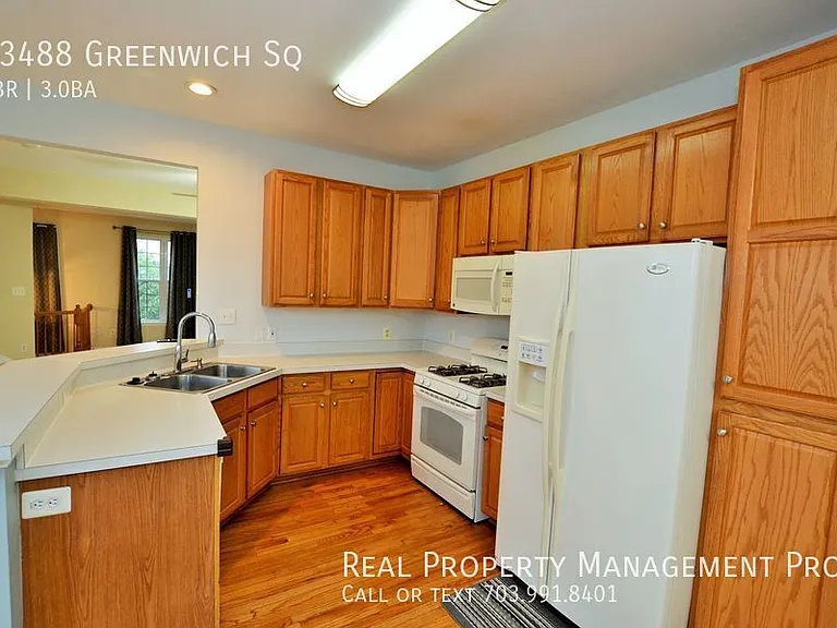 43488 Greenwich Sq — Photo 2