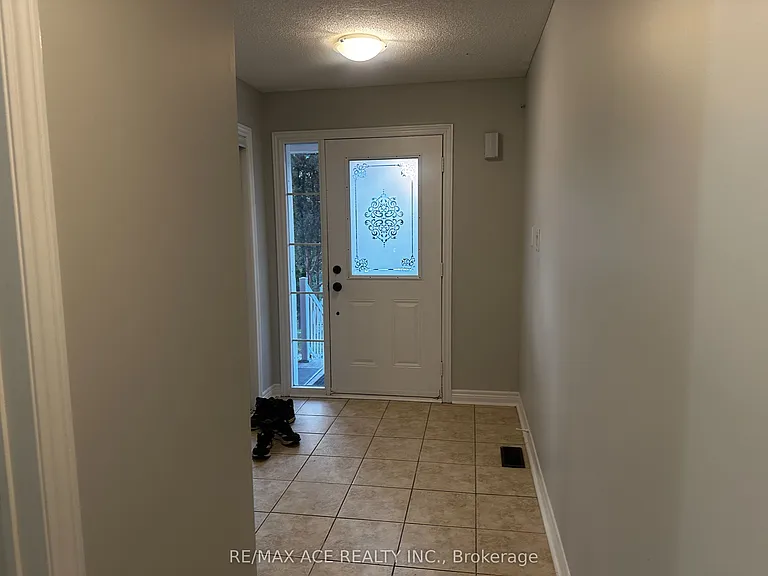 99 Atherton Ave — Photo 4