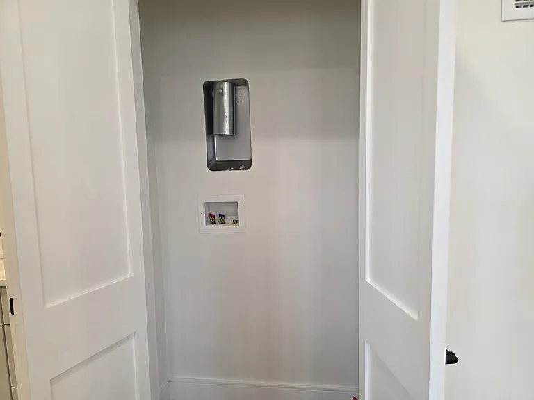 442 Main St #1 — Photo 15