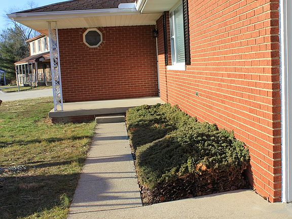 3rd image of 239 Vernon Dr
