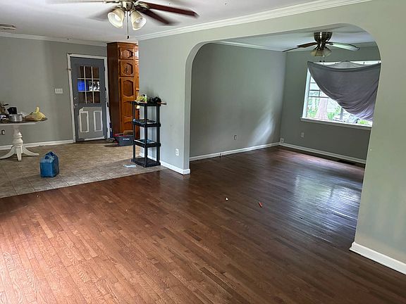 4th image of 3244 Central Ave