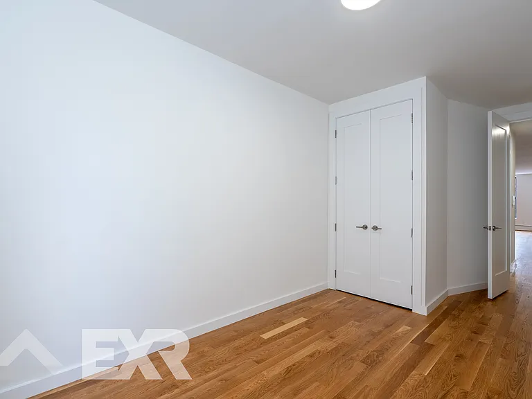 909 Dekalb Ave #2E — Photo 8