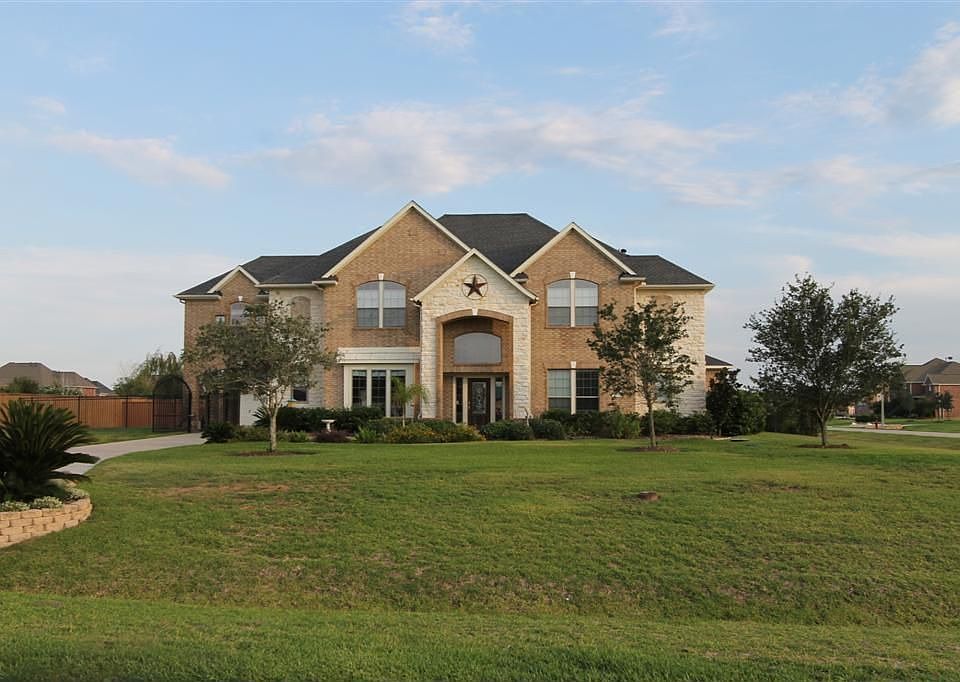 1st image of 3905 Shadow Point Dr