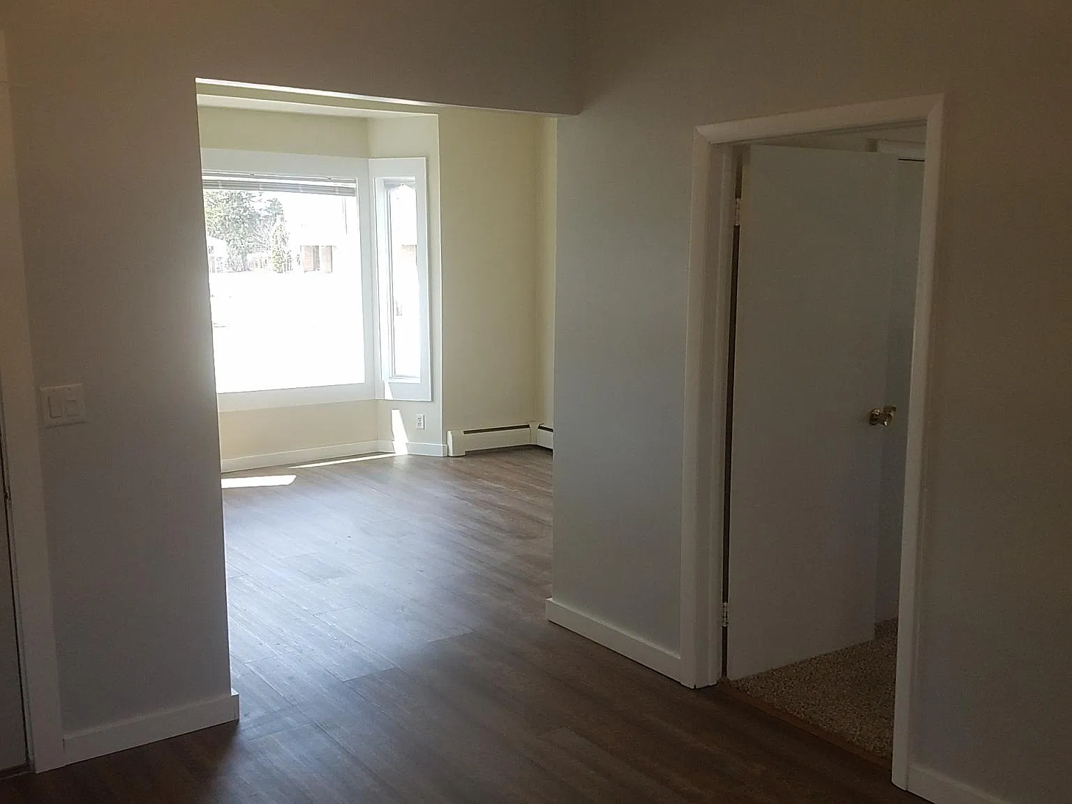 2 bed, 700 sqft, $1,050 — Photo 4