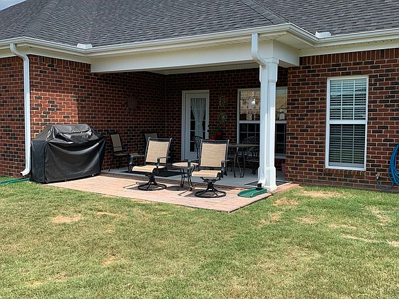 2nd image of 4352 Willow Bend Ln SE