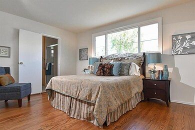 4th image of 4160 Mitzi Dr