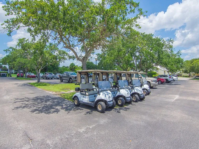 4210 Gator Trace Ave #B — Photo 41