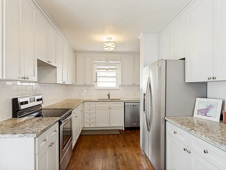 3115 Odessa Ave — Photo 6