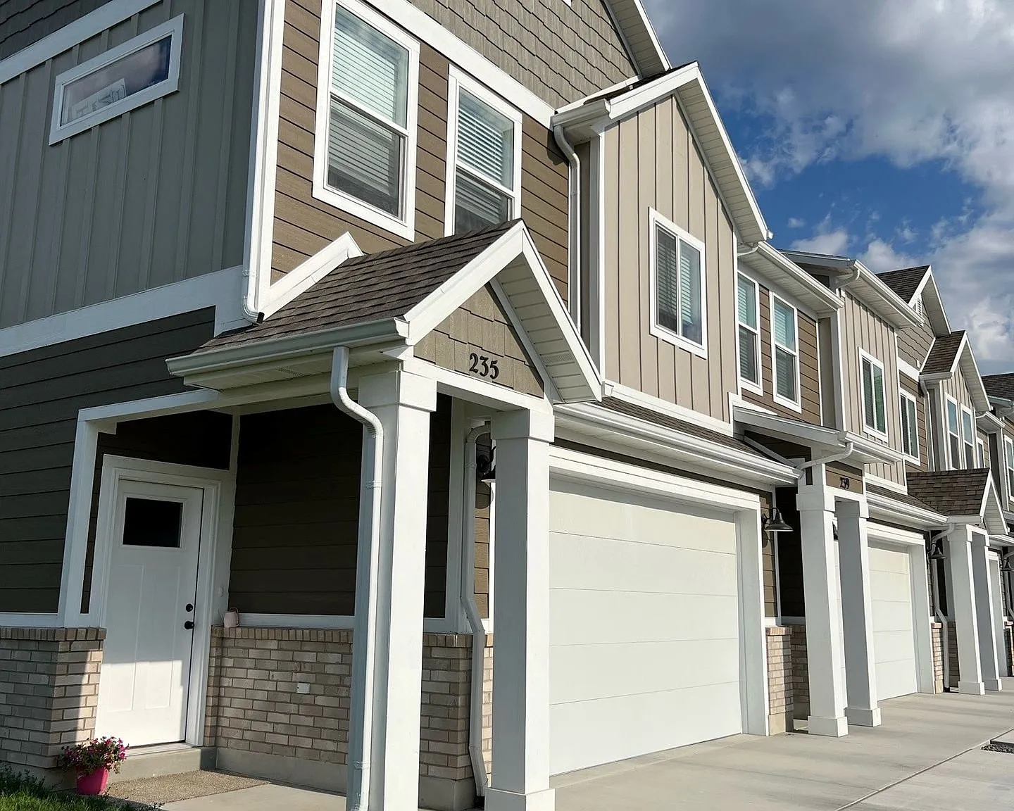 Bluffview Townhomes — Photo 4