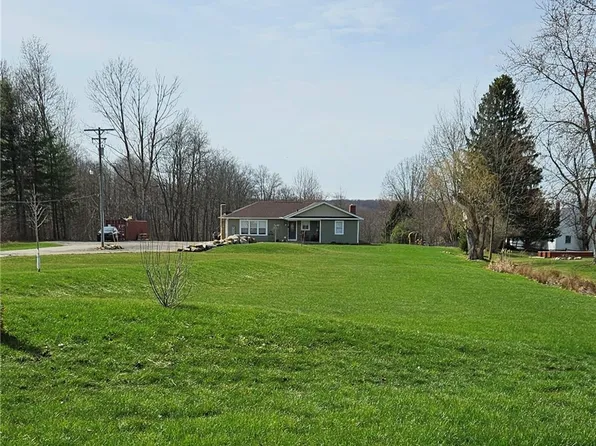 12684 Taylor Wells Rd, Chardon, OH 44024