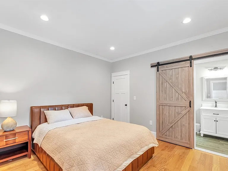 11 Chase Ave #1 — Photo 5
