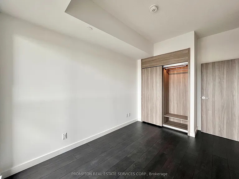 18 Esther Shiner Blvd #346 — Photo 10