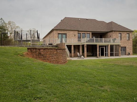 3rd image of 202 Fernbrooke Dr