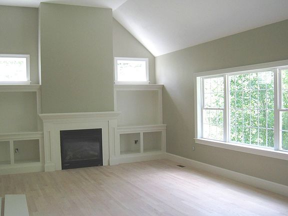 3rd image of 27 Belknap St