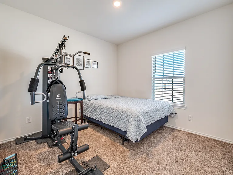 808 Fueller Dr — Photo 16