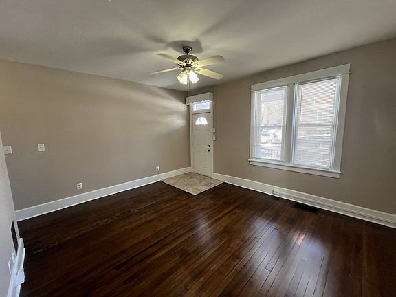 4th image of 318 Westside Ave #1