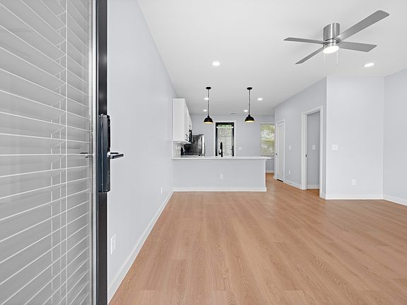 3rd image of 402 Curtis Hilton Way