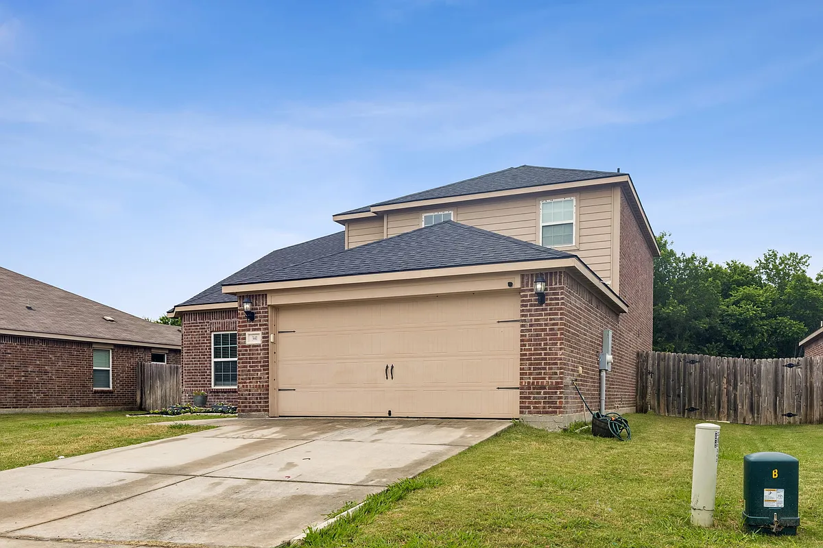 Building Photo - 341 Magnolia Dr