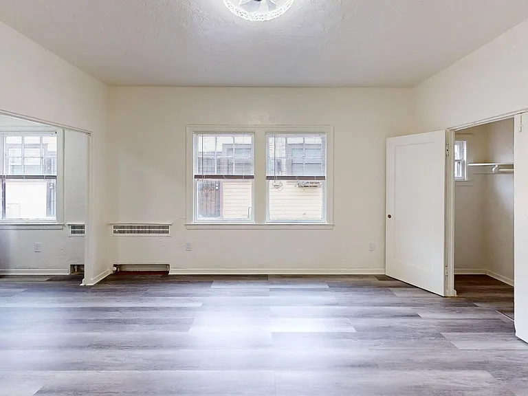 521 W Macarthur Blvd #3 — Photo 5