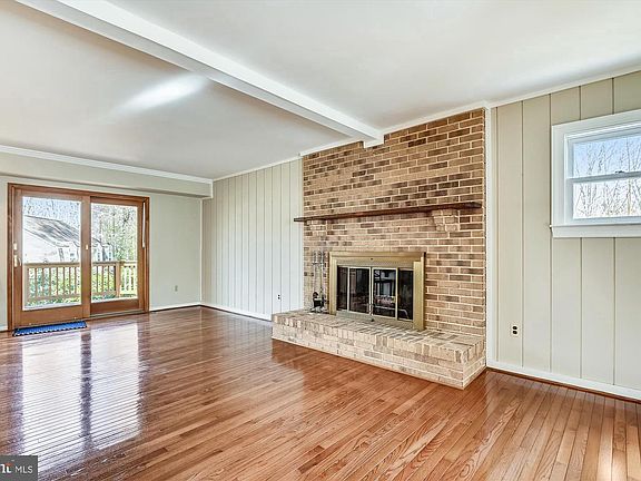 2nd image of 1254 Doubleday Dr