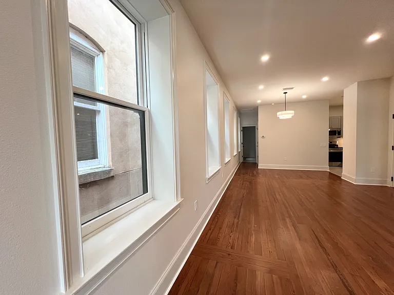 244 E Park Ave #201 — Photo 5