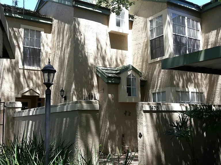 1475 Farrindon Cir — Photo 3