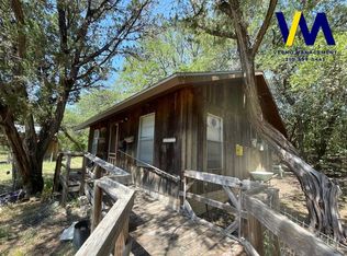 9871 Menchaca Rd, Helotes, TX 78023