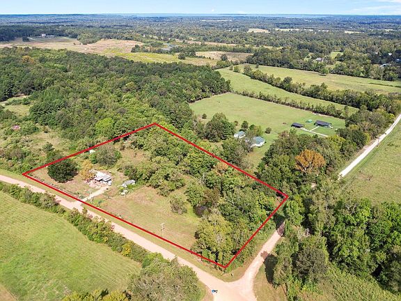 5th image of 451 Farm Pasture Rd