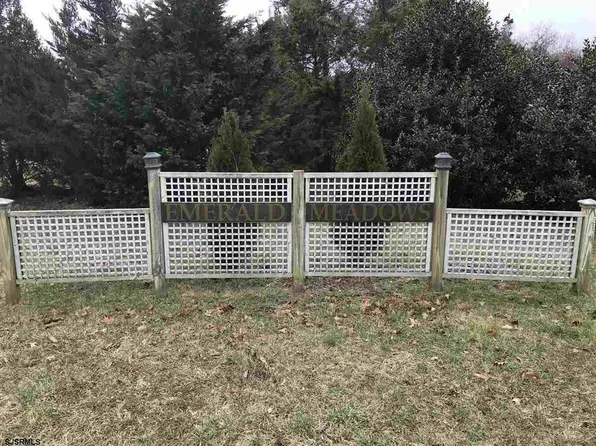 901 Stepping Stone Ln, Galloway, NJ 08205