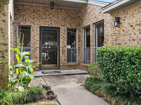 5th image of 6526 Trimstone Dr