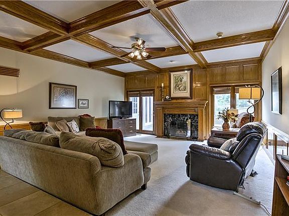 5th image of 3308 Thornbird St