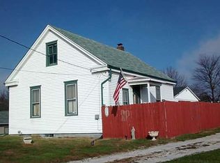 2465 Saint Cyr Rd, Saint Louis, MO 63136