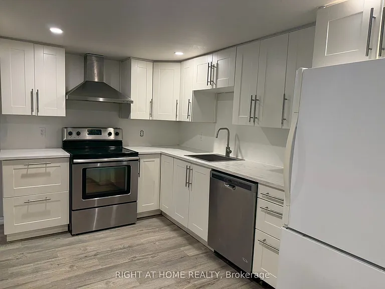 42 Oneida Rd — Photo 15