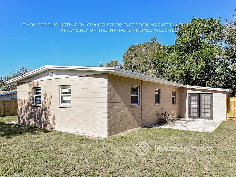 511 Sutton Pl — Photo 20