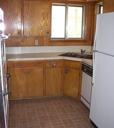 2nd image of 1410 W 1st St