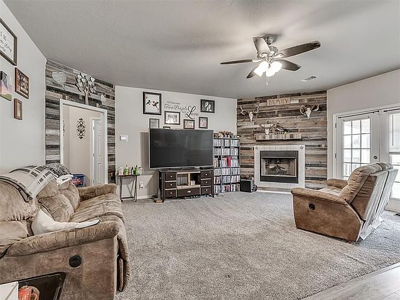 5th image of 102 Lakeridge Dr