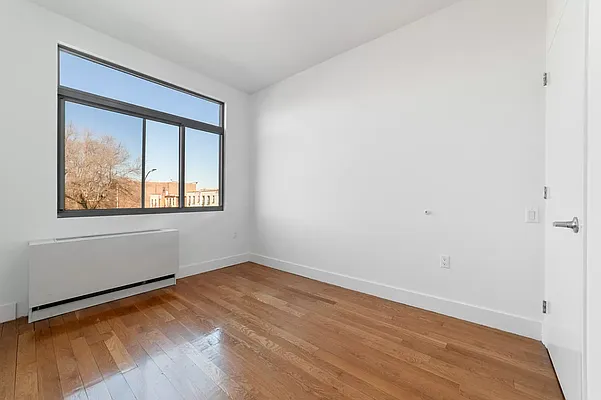 Rented by Bushburg | media 18