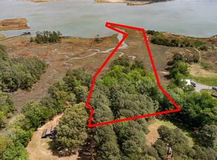 9 Bay Farm Rd, Carrollton, VA 23314