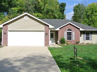 703 W Old Plank Rd, Columbia, MO 65203