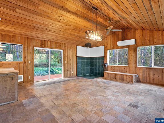 4th image of 23220 Burgett Creek Rd