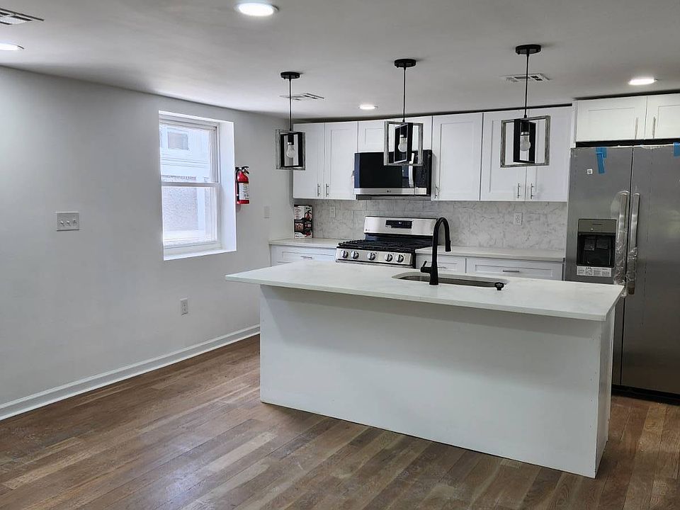 1st image of 696 Dr Martin Luther King Jr Blvd #3