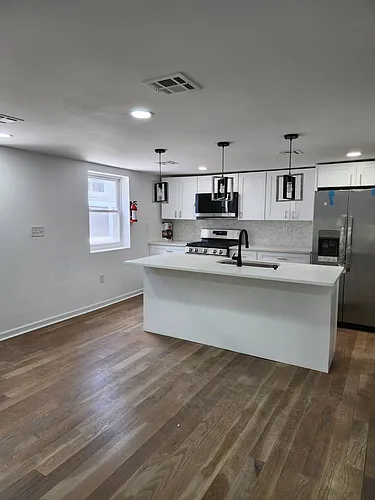 696 Dr Martin Luther King Jr Blvd #3 Photo 1