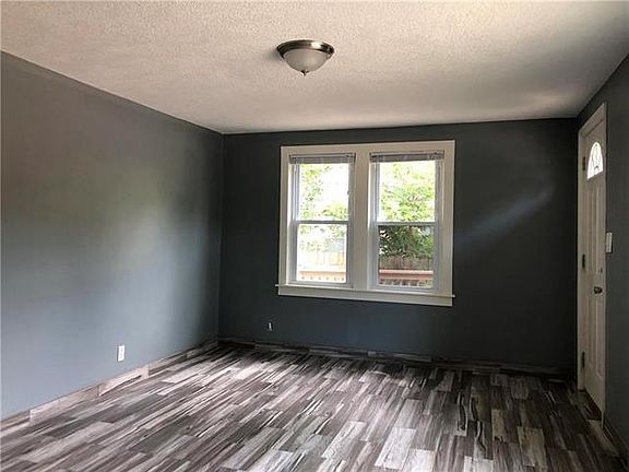 4th image of 1417 N 29th St