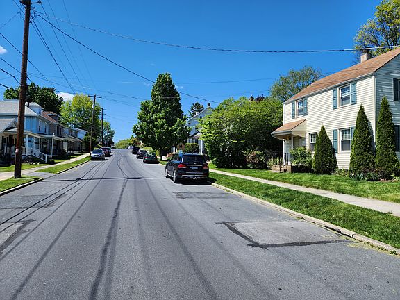 3rd image of 127 S 18th St