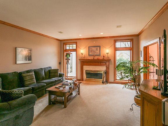 5th image of 1212 Linden Ln